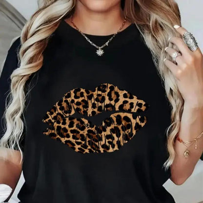Womens Cotton Short Sleeve Graphic Tee Black And White Checkered Lips Print Casual Summer Top Crew Neck Soft Breathable Streetwear Outfit