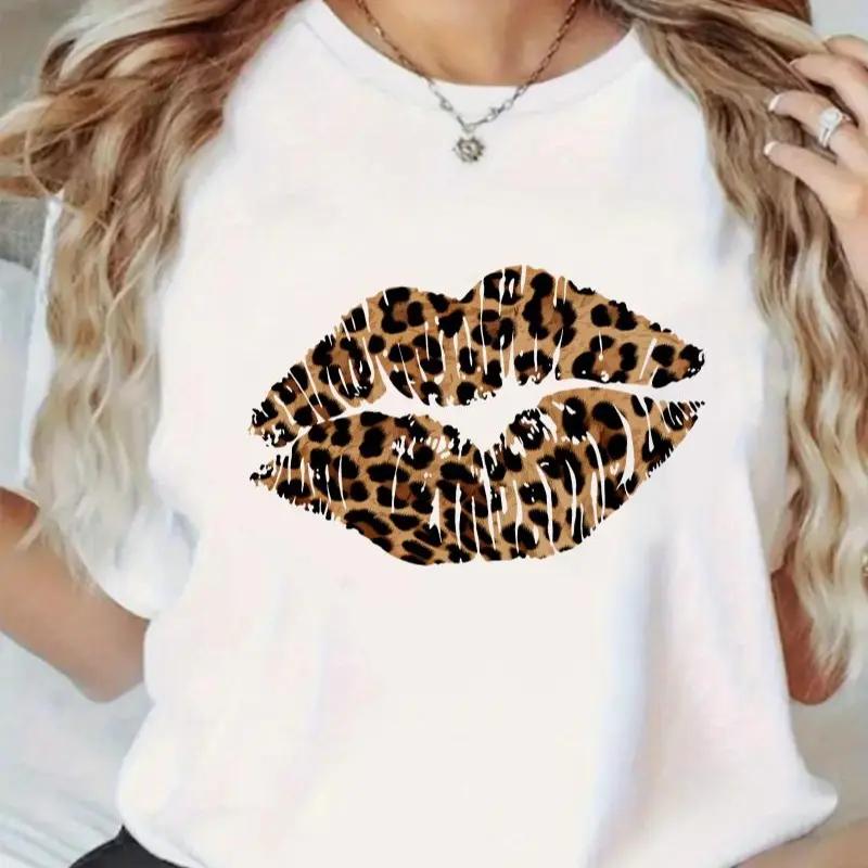 Womens Cotton Short Sleeve Graphic Tee Black And White Checkered Lips Print Casual Summer Top Crew Neck Soft Breathable Streetwear Outfit